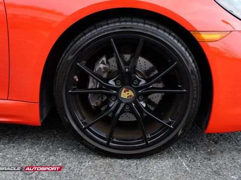 Used 2017 Porsche 718 Boxster image 10