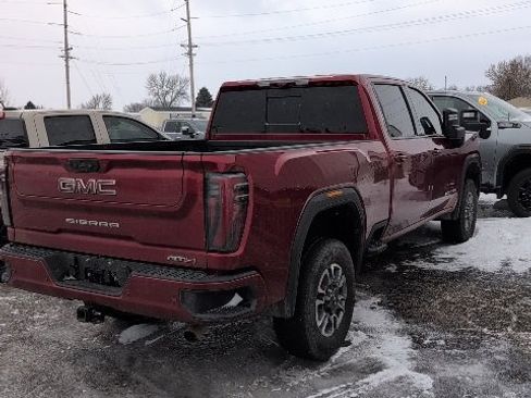 Used 2024 GMC Sierra 2500 AT4 w/ AT4 Premium Plus Package image 2
