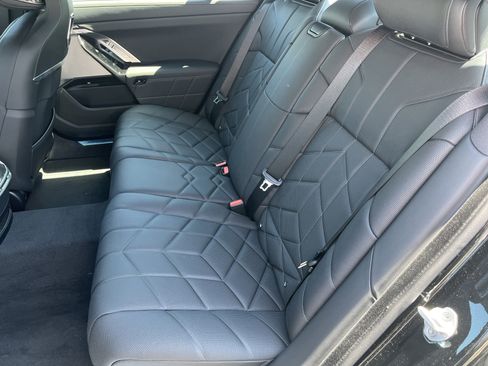 New 2026 BMW i7 eDrive50 RWD image 16