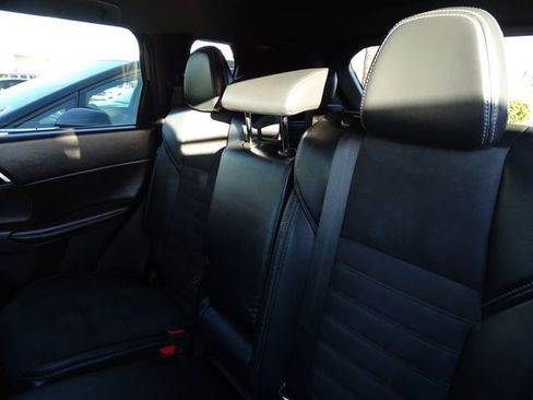 Used 2022 Mitsubishi Outlander SE image 8