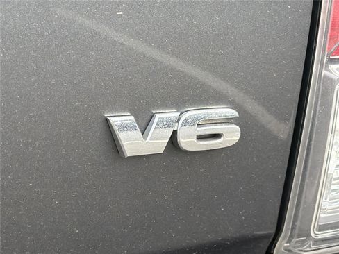 Used 2023 Toyota Tacoma TRD Off-Road w/ TRD Premium Off Road Package image 8