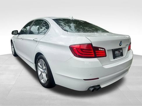 Used 2011 BMW 528i Sedan RWD image 3