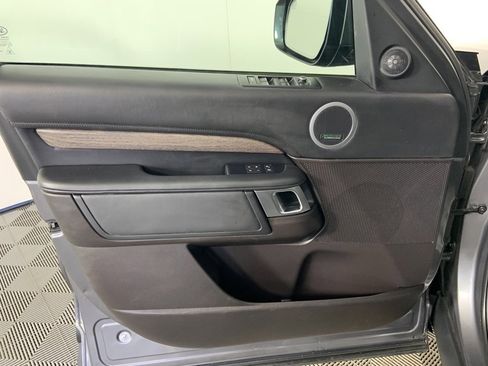 Used 2017 Land Rover Discovery HSE Luxury image 26