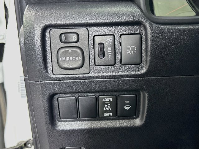 Used 2023 Toyota 4Runner SR5 Premium AWD/4WD image 10