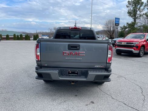 Used 2022 GMC Canyon AT4 w/ Trailering Package image 7