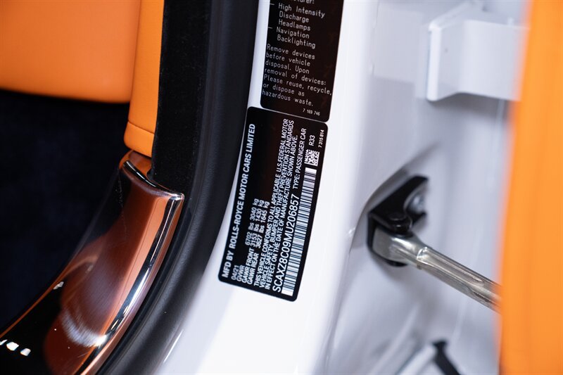 Used 2021 Rolls-Royce Dawn RWD image 35
