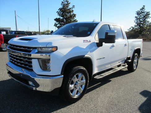 Used 2020 Chevrolet Silverado 2500 LTZ w/ LTZ Plus Package image 3