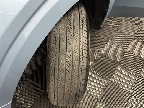 Used 2024 Ford Maverick Lariat w/ 4K Tow Package image 36