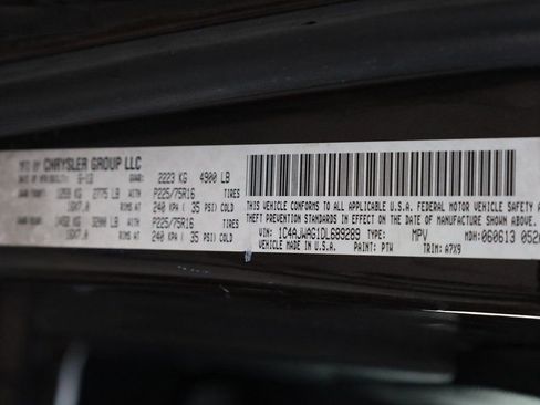 Used 2013 Jeep Wrangler Sport w/ Connectivity Group image 14