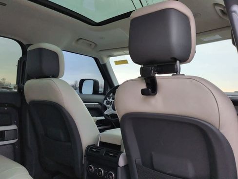 Used 2024 Land Rover Defender 130 S image 18