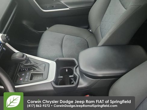Used 2023 Toyota RAV4 XLE FWD image 28