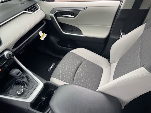 New 2025 Toyota RAV4 XLE image 20