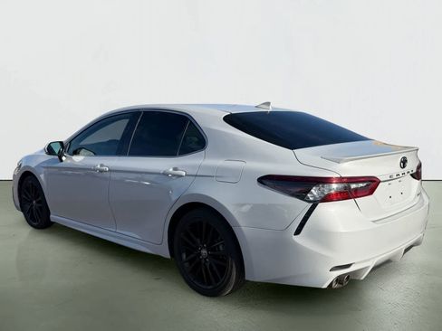 Used 2022 Toyota Camry XSE w/ Carpet Mat Package (TMS) FWD image 3