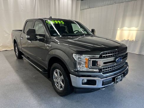Used 2018 Ford F150 XLT w/ Equipment Group 302A Luxury AWD/4WD image 3