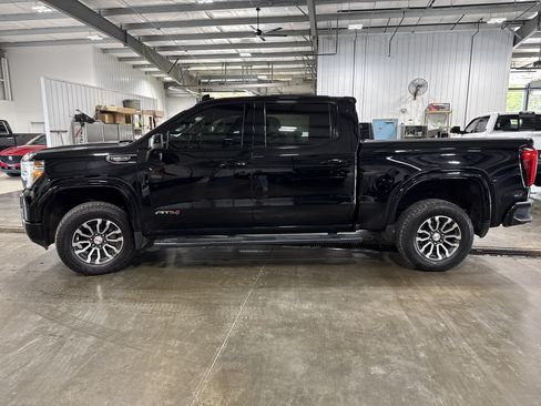 Used 2020 GMC Sierra 1500 AT4 w/ AT4 Premium Package AWD/4WD image 8
