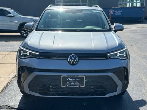 New 2025 Volkswagen Taos SE image 5