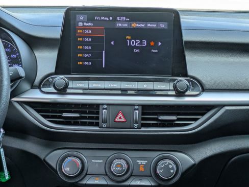Used 2024 Kia Forte LXS w/ LXS Technology Package FWD image 16