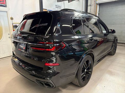 Used 2024 BMW X7 M60i w/ Executive Package image 5