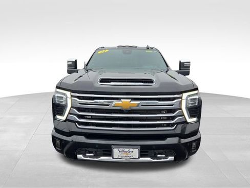 Used 2024 Chevrolet Silverado 3500 High Country w/ High Country Premium Package image 9