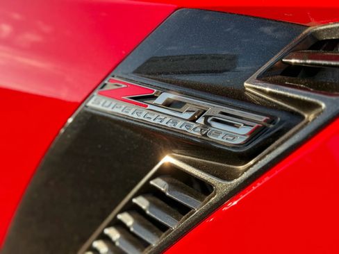 Used 2016 Chevrolet Corvette Z06 w/ 2LZ Preferred Equipment Group image 33