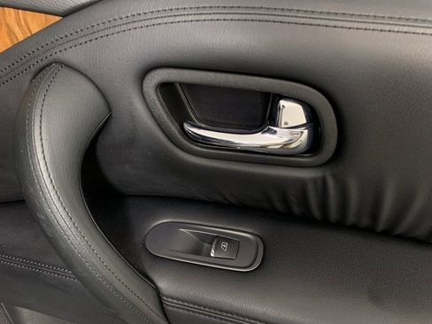 Used 2021 Nissan Armada SL w/ Captain's Chairs Package image 40