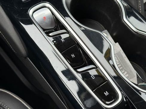 Used 2021 Buick Envision Essence image 17