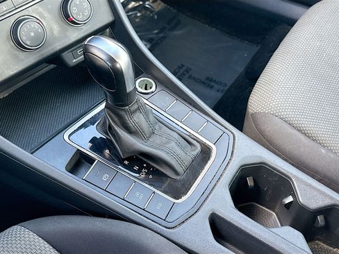 Used 2021 Volkswagen Jetta S w/ Driver Assistance Package image 26