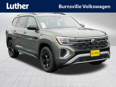 New 2025 Volkswagen Atlas Peak Edition SE