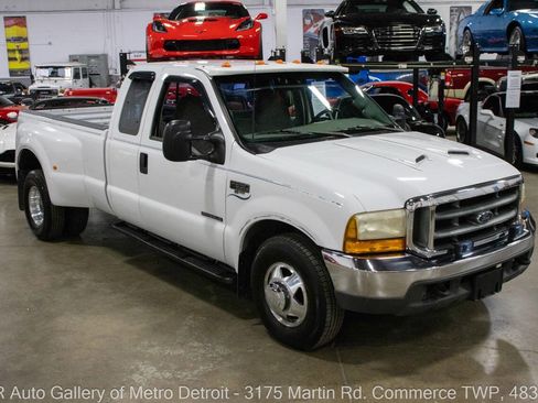 Used 2000 Ford F350 XLT image 9