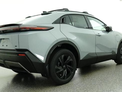 New 2026 Toyota C-HR AWD/4WD image 25
