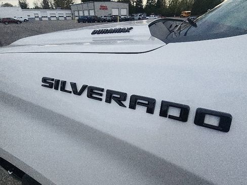Used 2023 Chevrolet Silverado 1500 LTZ w/ LTZ Premium Package AWD/4WD image 8