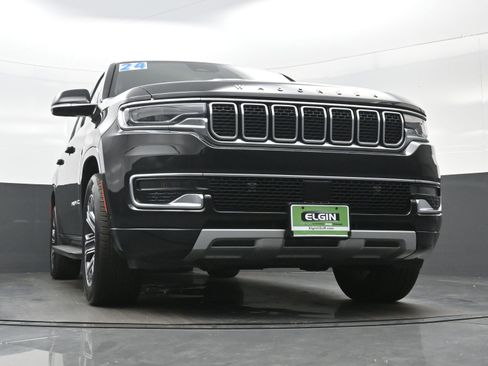 Used 2024 Jeep Wagoneer L Series II w/ Flexible Seating Group AWD/4WD image 31