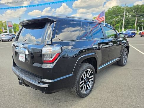 Used 2022 Toyota 4Runner Limited AWD/4WD image 7