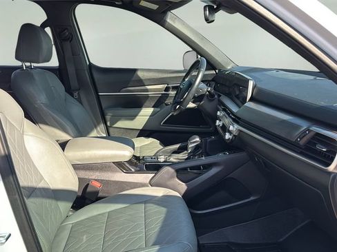 Used 2023 Kia Telluride EX X-Line AWD/4WD image 10