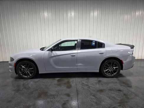Used 2022 Dodge Charger SXT w/ Plus Group AWD/4WD image 4