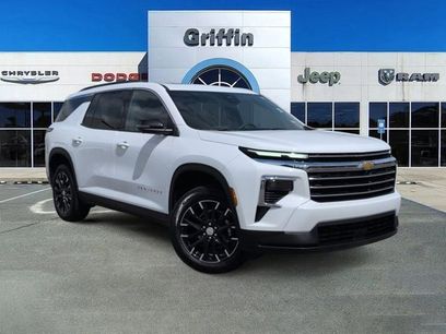 Used 2026 Chevrolet Traverse LT w/ Sun and Wheel Package