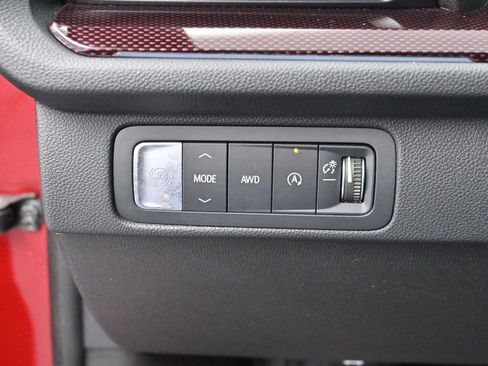 Used 2024 Chevrolet Traverse RS w/ LPO, Floor Liner Package image 27