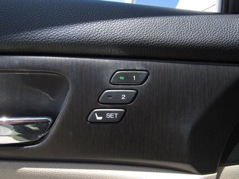 Used 2015 Honda Accord EX-L image 23