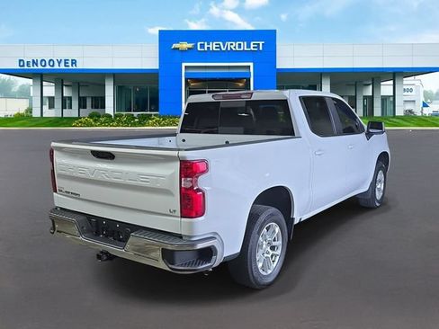 Used 2023 Chevrolet Silverado 1500 LT w/ Safety Package AWD/4WD image 9
