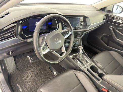 Used 2023 Volkswagen Jetta SE FWD image 14