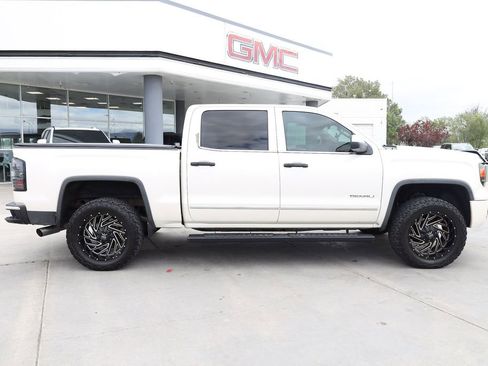 Used 2015 GMC Sierra 1500 Denali w/ Driver Alert Package AWD/4WD image 7