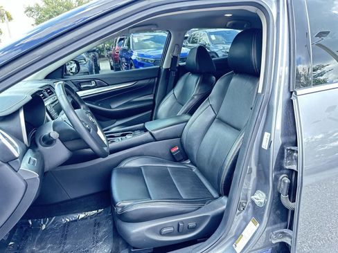 Used 2023 Nissan Maxima SV w/ Floor Mat Group FWD image 14