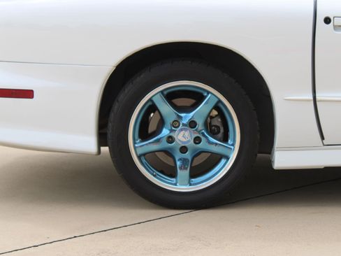 Used 1999 Pontiac Firebird Trans Am RWD image 33