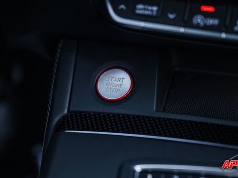 Used 2020 Audi SQ5 Premium Plus w/ Premium Plus Package image 20