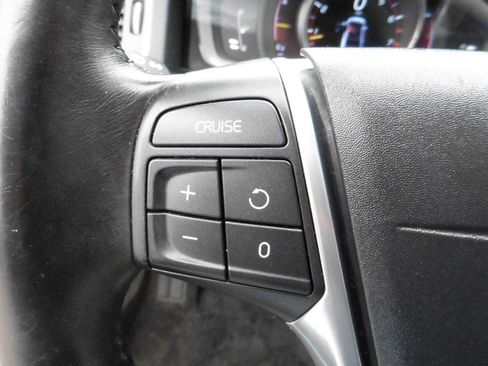 Used 2016 Volvo S60 T5 Premier w/ Climate Package AWD/4WD image 7