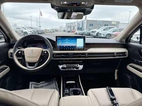 New 2026 Lincoln Corsair Reserve AWD/4WD image 10