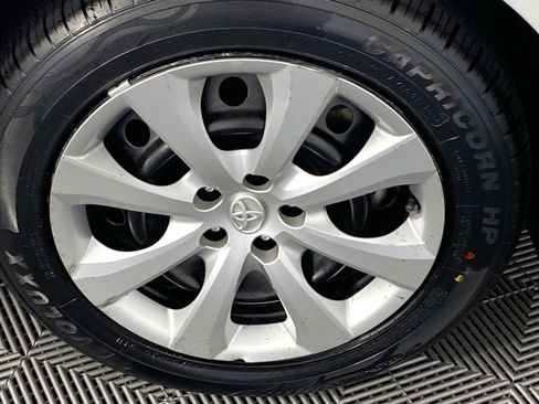 Used 2026 Toyota Corolla LE FWD image 28