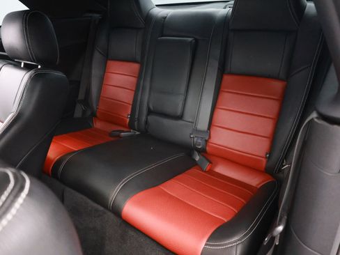 Used 2009 Dodge Challenger R/T RWD image 29