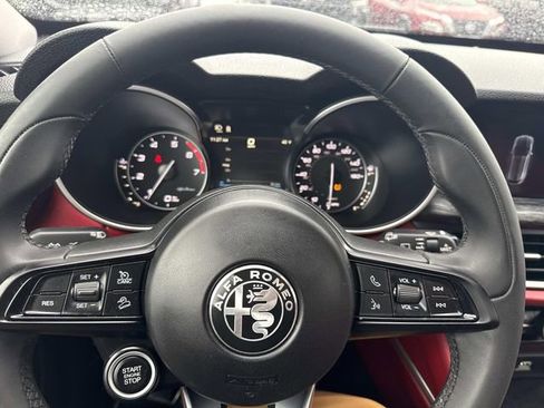 Used 2020 Alfa Romeo Stelvio AWD w/ Nero Edizione image 28