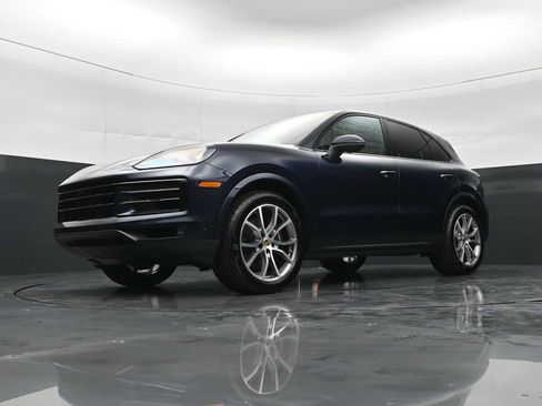 New 2026 Porsche Cayenne AWD/4WD image 37